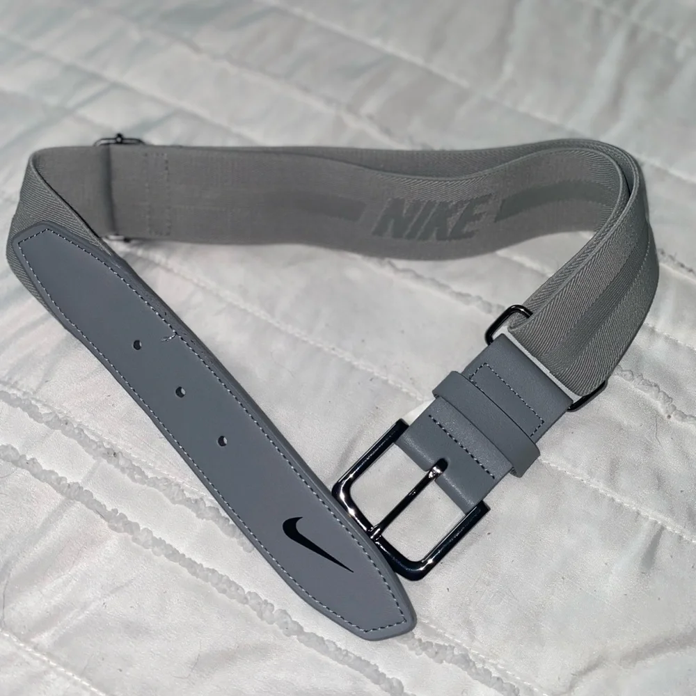 Nike toddler softball/t-ball adjustable belt